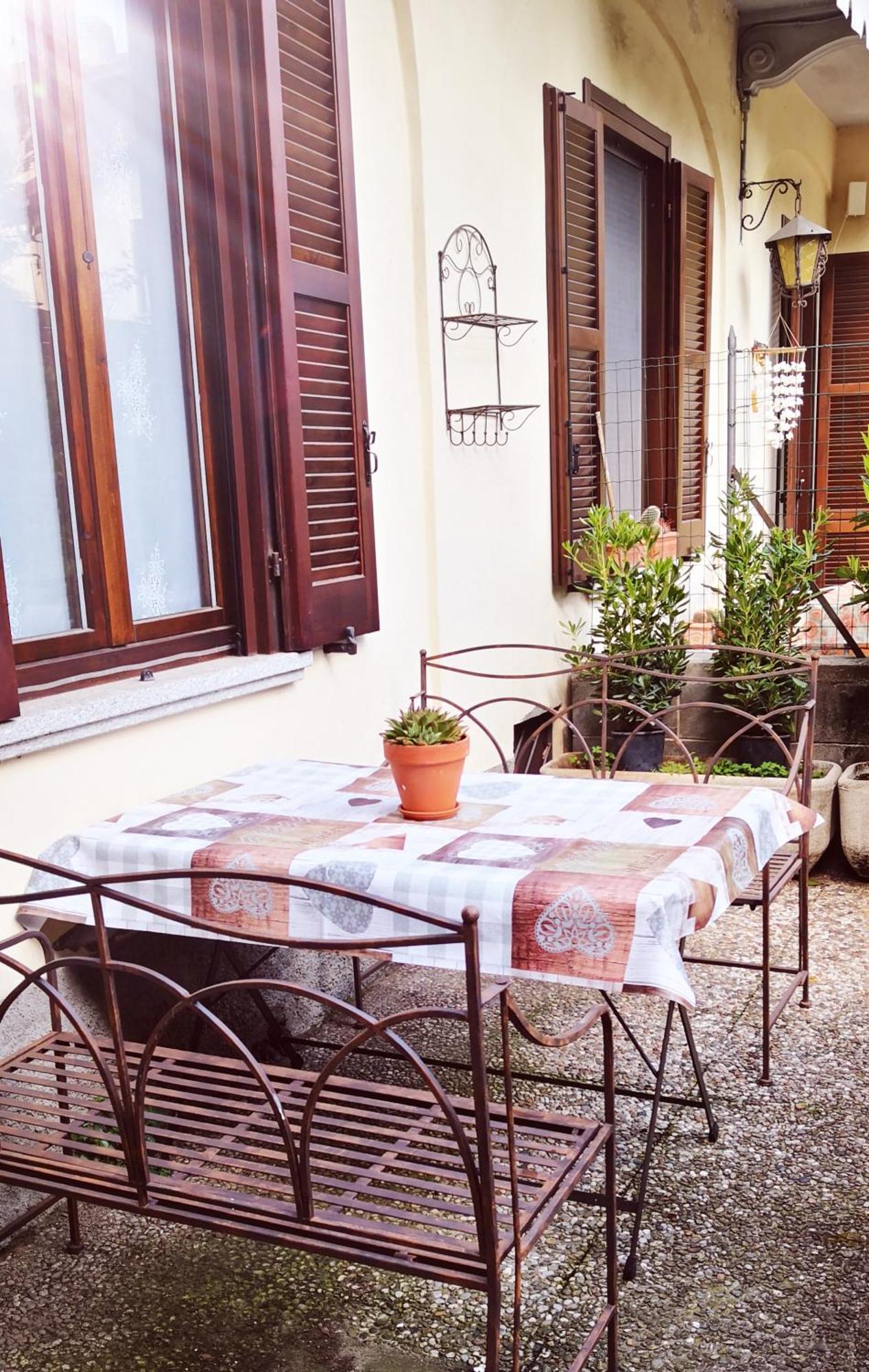 Residenza Esse Villa Angera Exterior foto